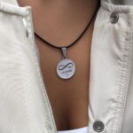 Гравировка на круглом кулоне — изображение 11